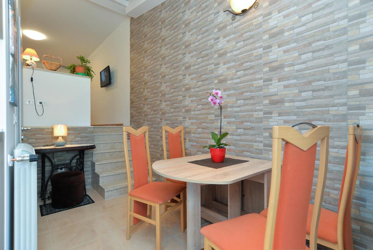 Apartments Voltica 1049 โรวีน ภายนอก รูปภาพ
