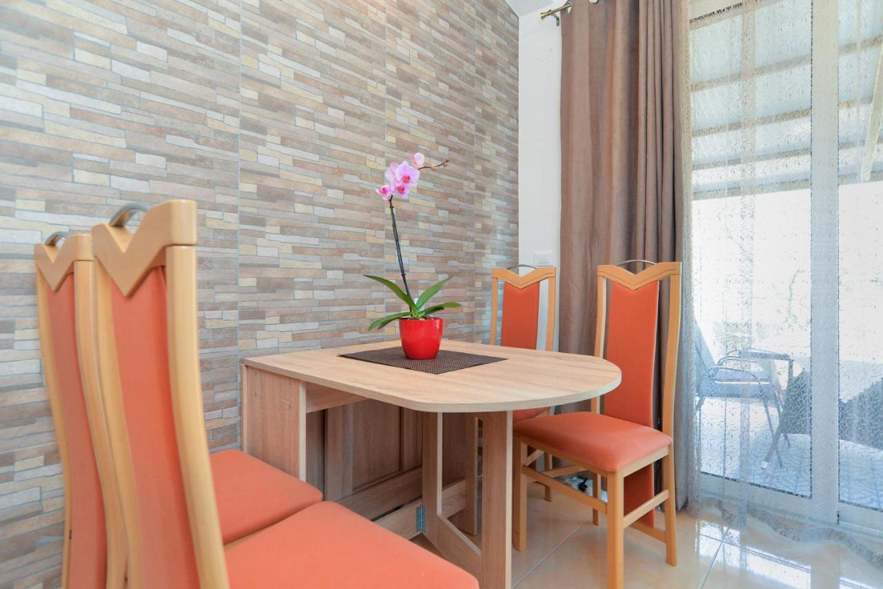 Apartments Voltica 1049 โรวีน ภายนอก รูปภาพ